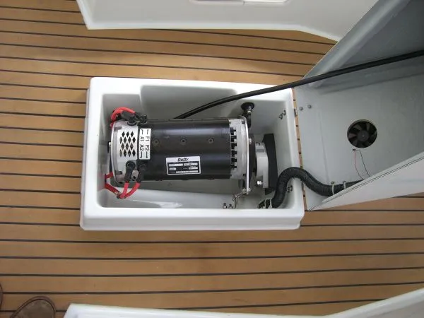 Slide: The Image of Duffy Electric Boat & Trailer 2005 - 11