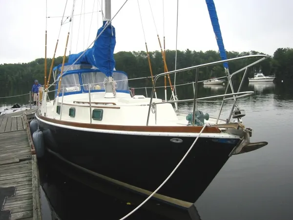 Slide: The Image of Gulfstar Center Cockpit Sloop 1974 - 2