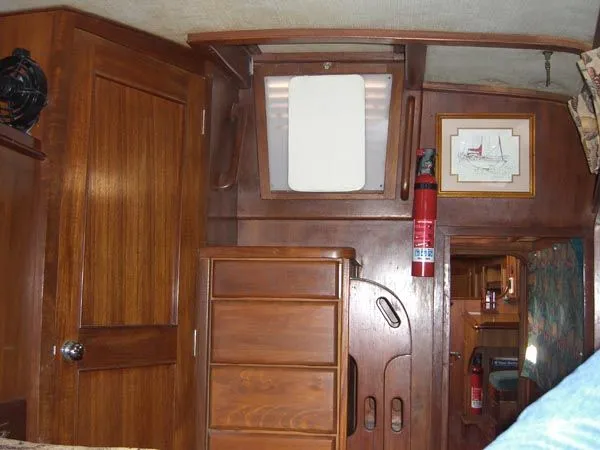 Slide: The Image of Peterson Kelly Peterson Center Cockpit 1977 - 10