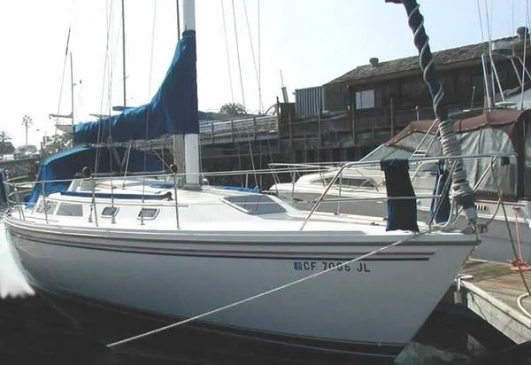 Slide: The Image of Catalina Sloop 1987 - 0