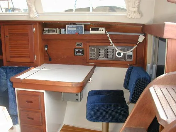 Slide: The Image of Catalina Sloop 1987 - 6