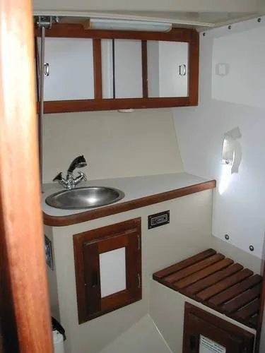 Slide: The Image of Catalina Sloop 1987 - 8
