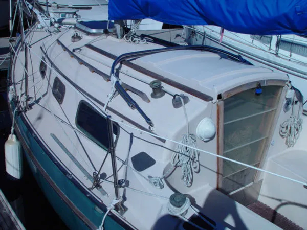 Slide: The Image of Pacific Seacraft Flicka 1978 - 4