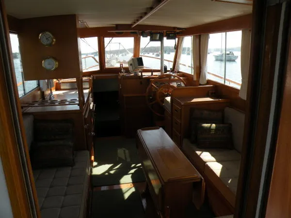 Slide: The Image of Grand Banks Sedan 1986 - 4