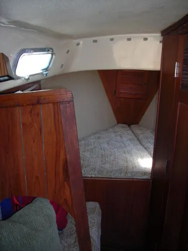 Slide: The Image of Island Packet MK II Full Keel 1983 - 10