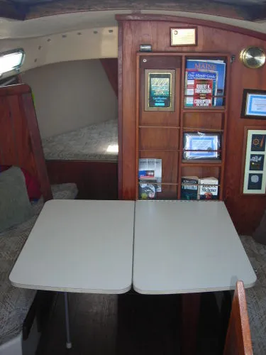 Slide: The Image of Island Packet MK II Full Keel 1983 - 4