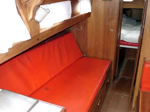 Slide: The Image of Custom Herreshoff (H-28) 1968 - 4