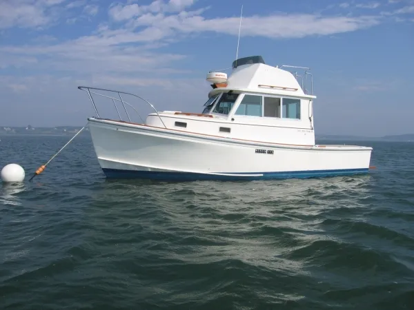 Slide: The Image of Cape Dory Flybridge Sedan 1986 - 0