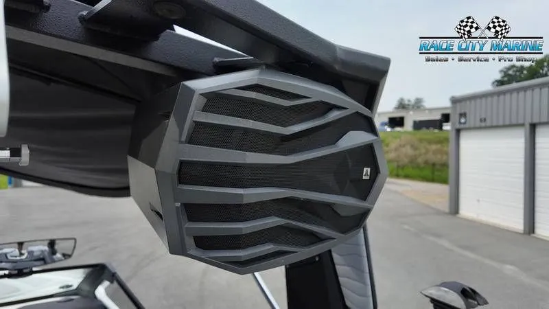 Slide: The Image of Nautique Super Air Nautique G21 2025 - 14