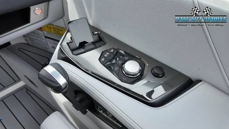 Slide: The Image of Nautique Super Air Nautique G21 2025 - 16