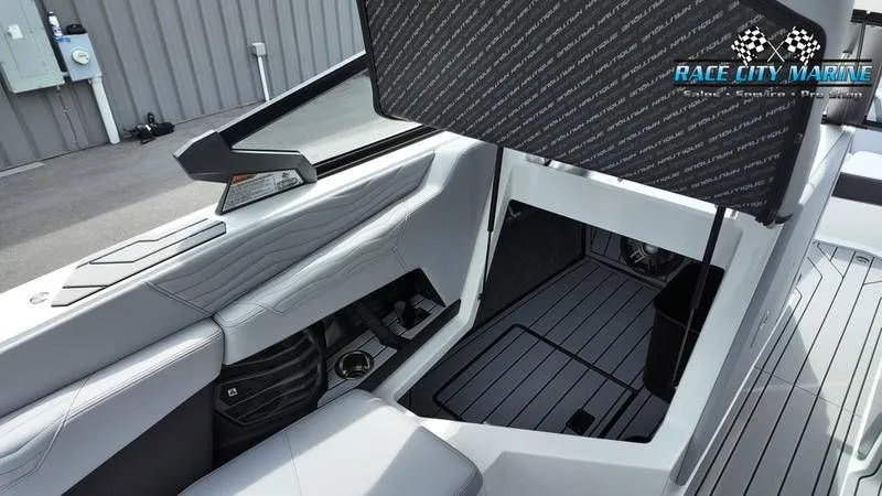 Slide: The Image of Nautique Super Air Nautique G21 2025 - 18