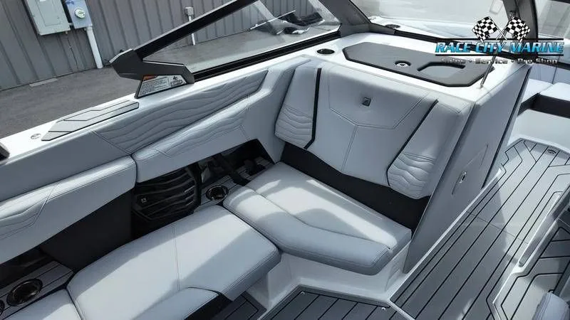 Slide: The Image of Nautique Super Air Nautique G21 2025 - 24