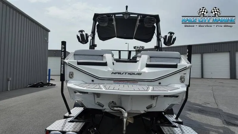 Slide: The Image of Nautique Super Air Nautique G21 2025 - 4