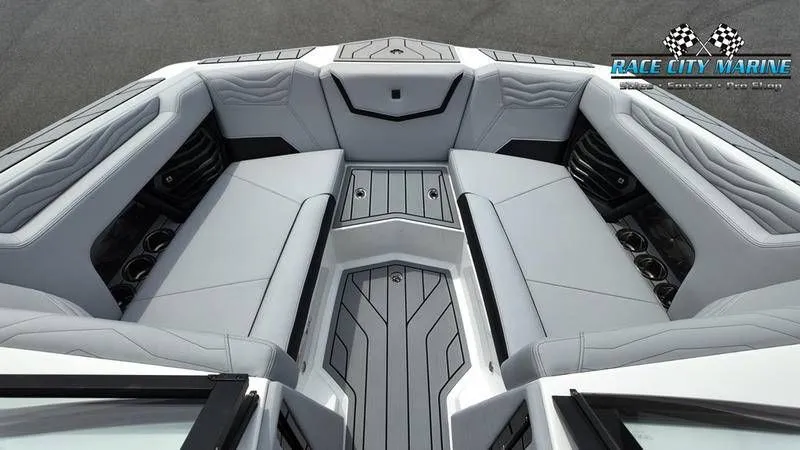 Slide: The Image of Nautique Super Air Nautique G21 2025 - 40