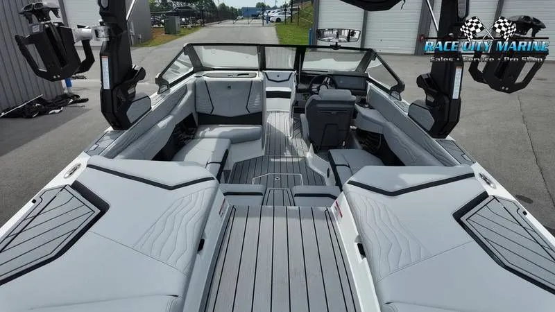 Slide: The Image of Nautique Super Air Nautique G21 2025 - 43