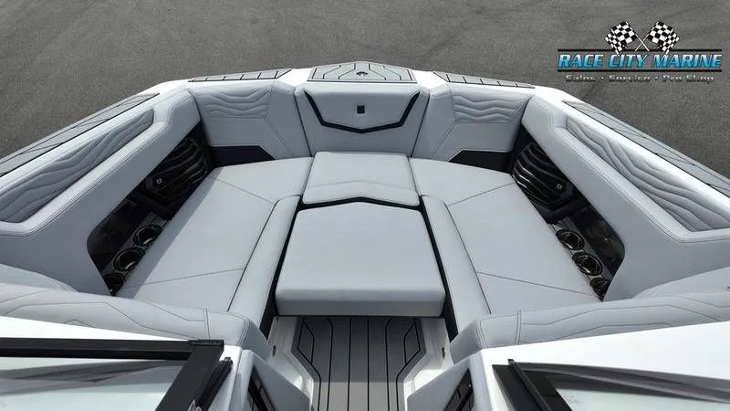 Slide: The Image of Nautique Super Air Nautique G21 2025 - 47