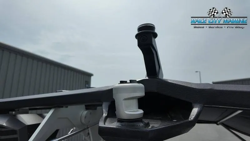 Slide: The Image of Nautique Super Air Nautique G21 2025 - 9