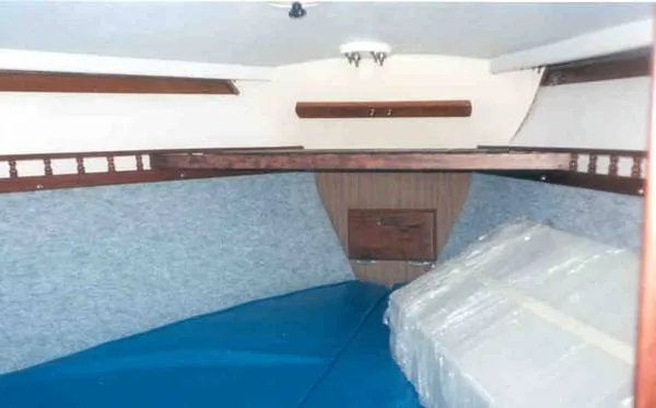 Slide: The Image of Catalina Sloop 1978 - 4