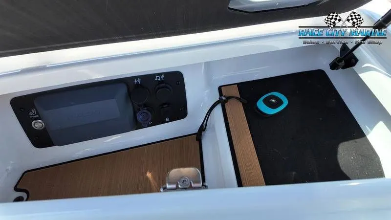 Slide: The Image of Nautique G25 2022 - 10