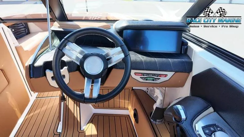 Slide: The Image of Nautique G25 2022 - 24