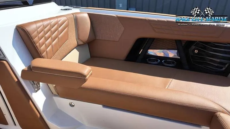 Slide: The Image of Nautique G25 2022 - 26