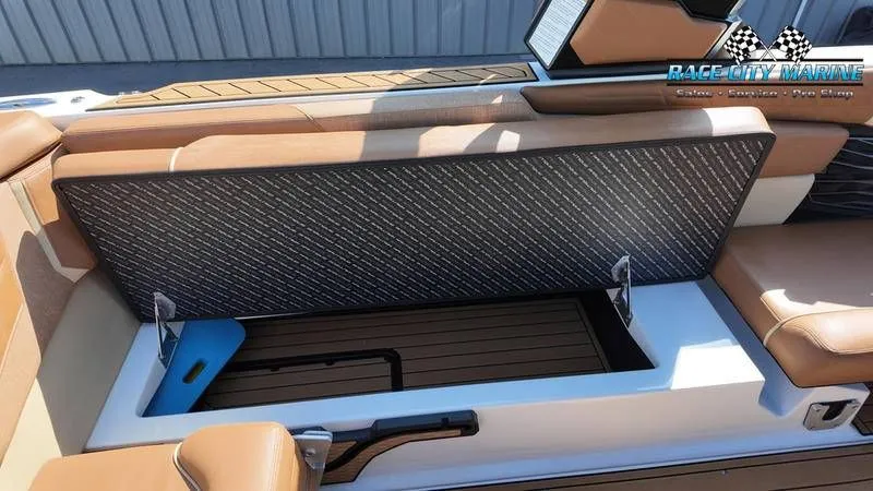 Slide: The Image of Nautique G25 2022 - 31