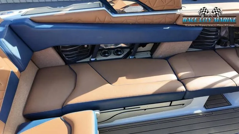 Slide: The Image of Nautique Super Air Nautique G23 Paragon 2022 - 38