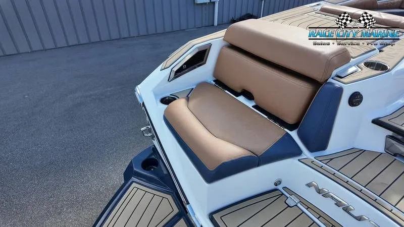 Slide: The Image of Nautique Super Air Nautique G23 Paragon 2022 - 41