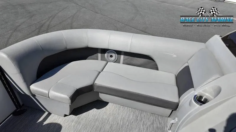 Slide: The Image of Bennington 22LSR 2022 - 16