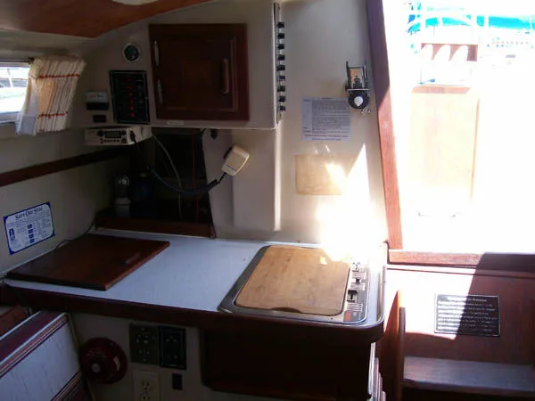 Slide: The Image of CAPITAL YACHTS Newport 27 1979 - 7