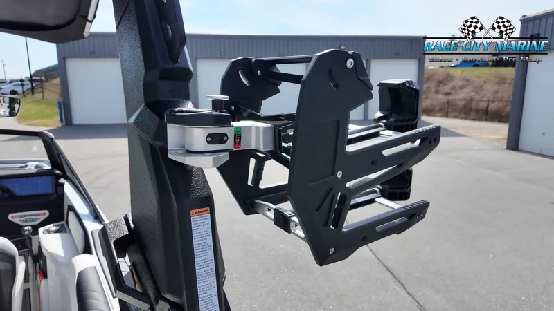 Slide: The Image of Nautique Super Air Nautique S21 2026 - 12