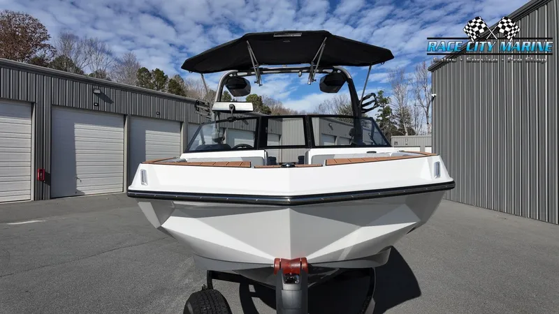 Slide: The Image of Nautique Super Air Nautique GS22 2026 - 3