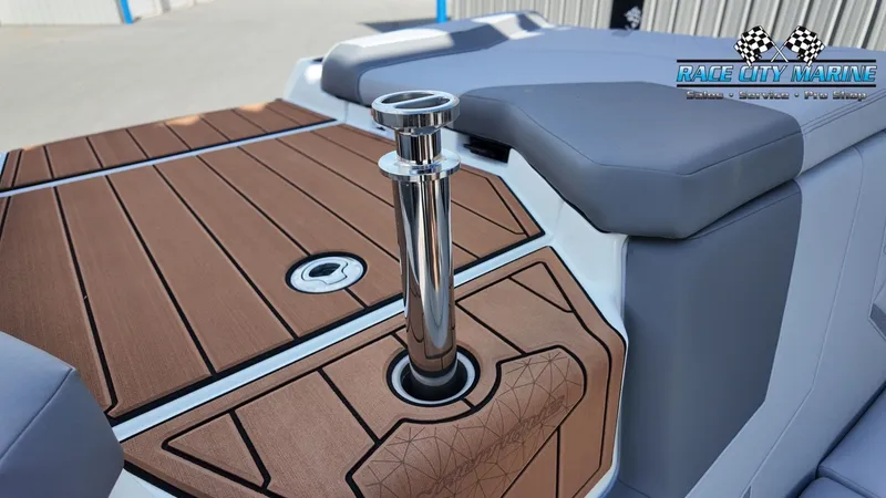 Slide: The Image of Nautique Super Air Nautique GS22 2026 - 37