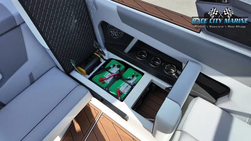 Slide: The Image of Nautique Super Air Nautique GS22 2026 - 48