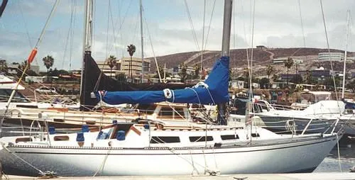 Slide: The Image of Catalina Sloop 1979 - 0