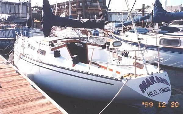 Slide: The Image of Catalina Sloop 1979 - 1
