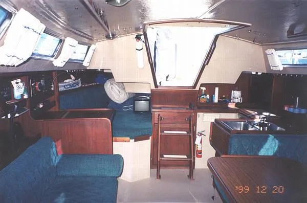 Slide: The Image of Catalina Sloop 1979 - 2