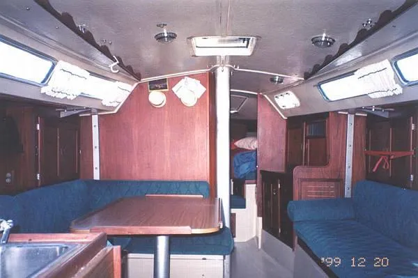 Slide: The Image of Catalina Sloop 1979 - 3