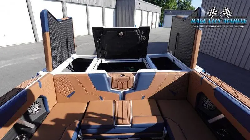 Slide: The Image of Nautique Super Air Nautique GS22 2025 - 24