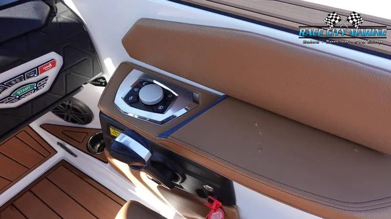 Slide: The Image of Nautique Super Air Nautique GS22 2025 - 35