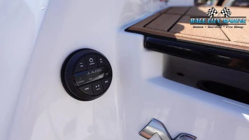 Slide: The Image of Nautique Super Air Nautique GS22 2025 - 45