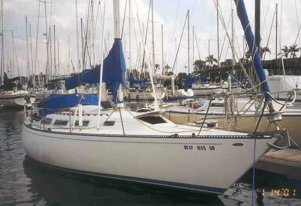 Slide: The Image of Catalina Sloop 1979 - 0