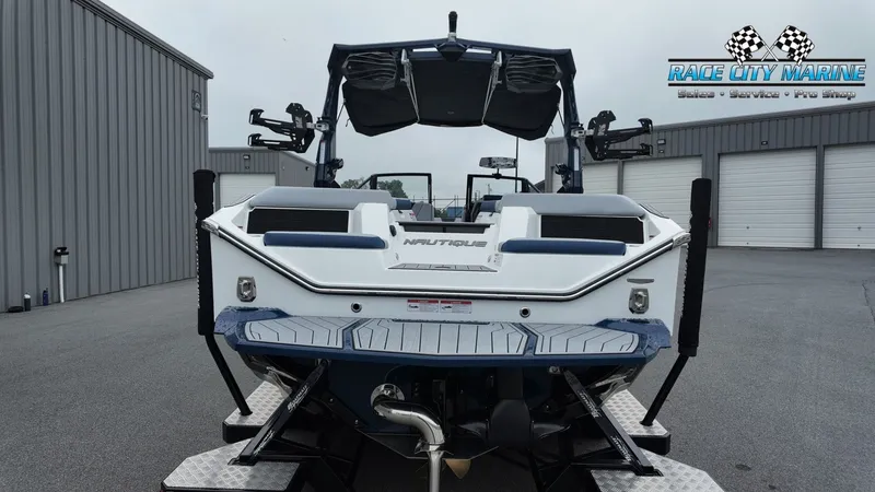 Slide: The Image of Nautique Super Air Nautique S23 2026 - 4
