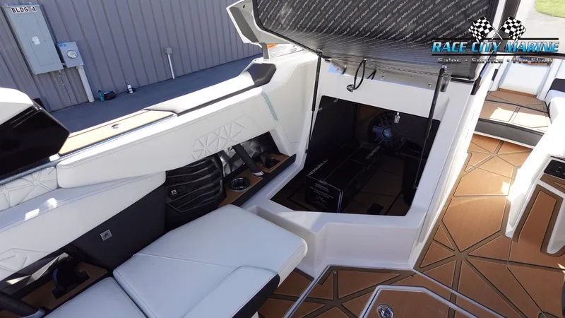 Slide: The Image of Nautique Super Air Nautique G23 Paragon 2025 - 38