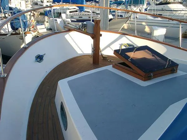 Slide: The Image of Sea Chief Sea Explorer SE38 Trawler 1979 - 7