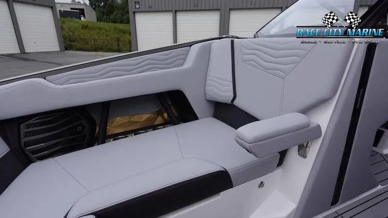 Slide: The Image of Nautique G23 2025 - 52