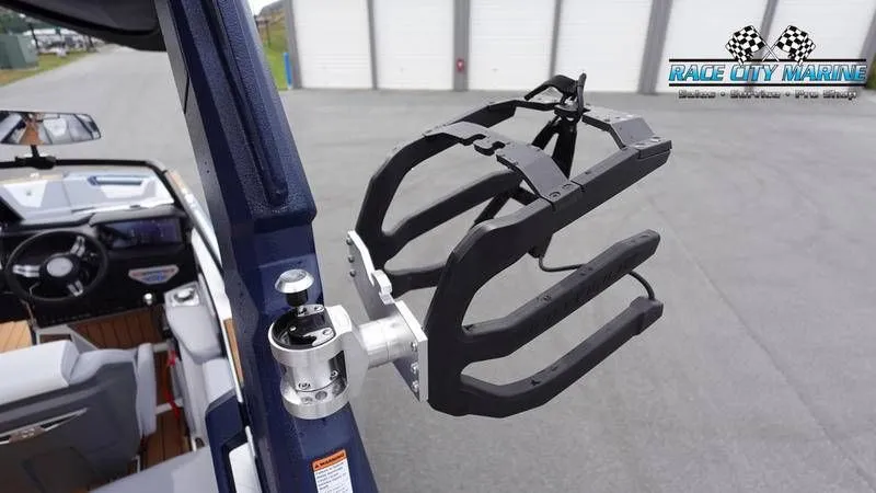 Slide: The Image of Nautique Super Air Nautique S23 2025 - 11