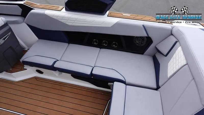 Slide: The Image of Nautique Super Air Nautique S23 2025 - 20