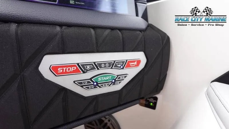 Slide: The Image of Nautique Super Air Nautique S23 2025 - 30