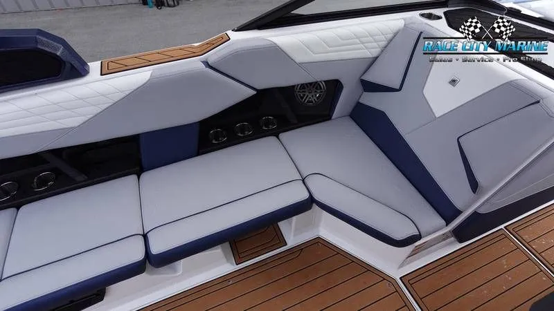 Slide: The Image of Nautique Super Air Nautique S23 2025 - 48